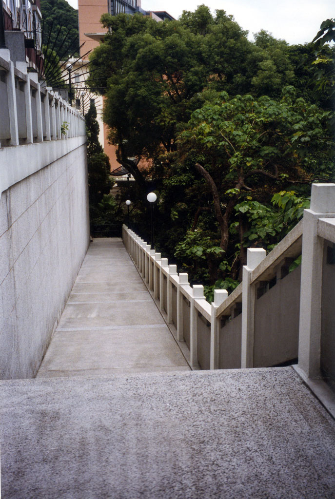 Photo 7: The University of Hong Kong - Robert Black College