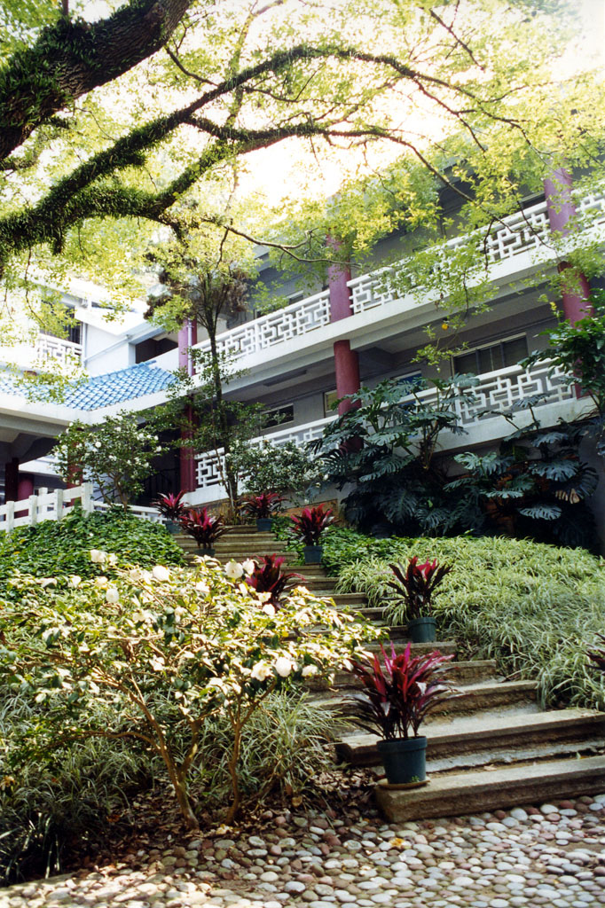 Photo 10: The University of Hong Kong - Robert Black College