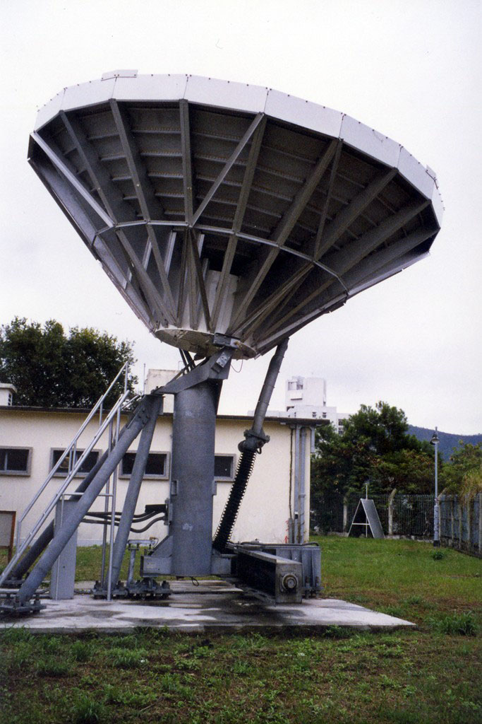 相片 2: 無線電監察中心