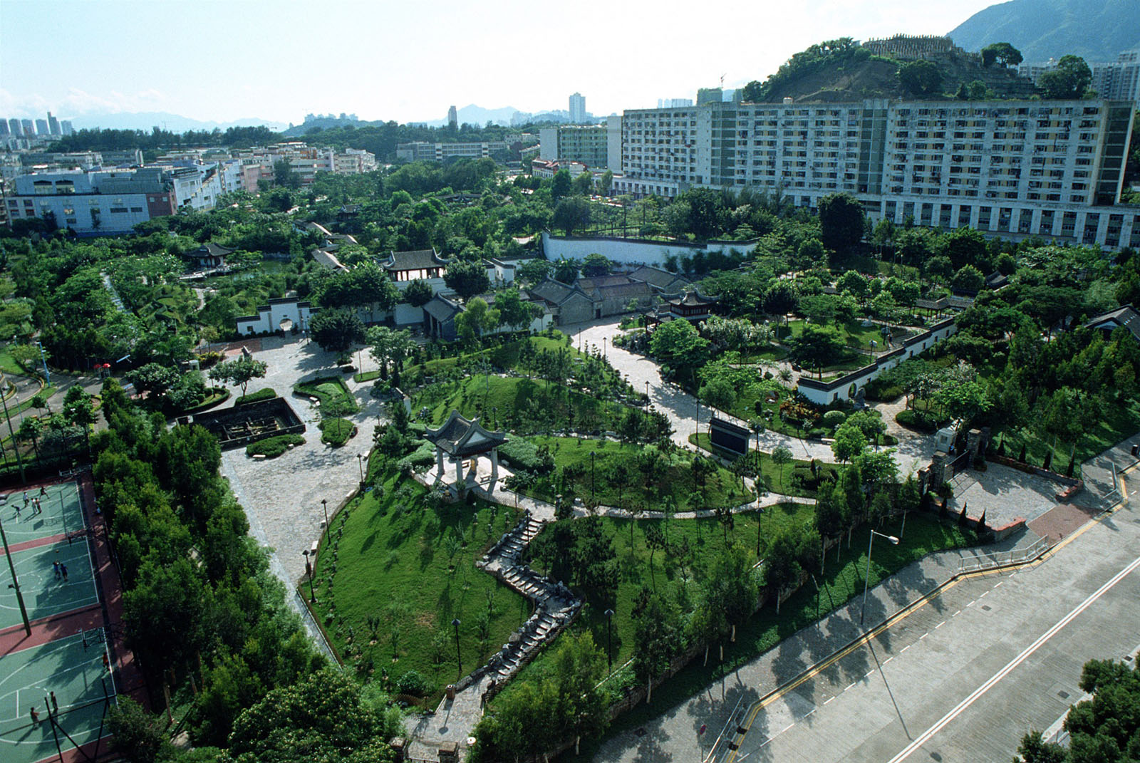 相片 4: 九龍寨城遺跡(九龍寨城公園內)