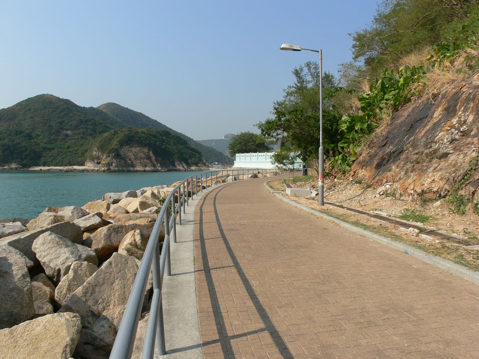 相片 5: 麗海堤岸路