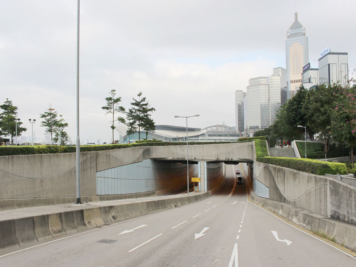 龍和道地下行車道