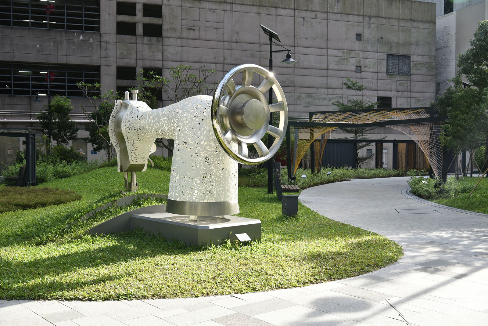 Photo 4: Tsun Yip Street Playground (InPARK)